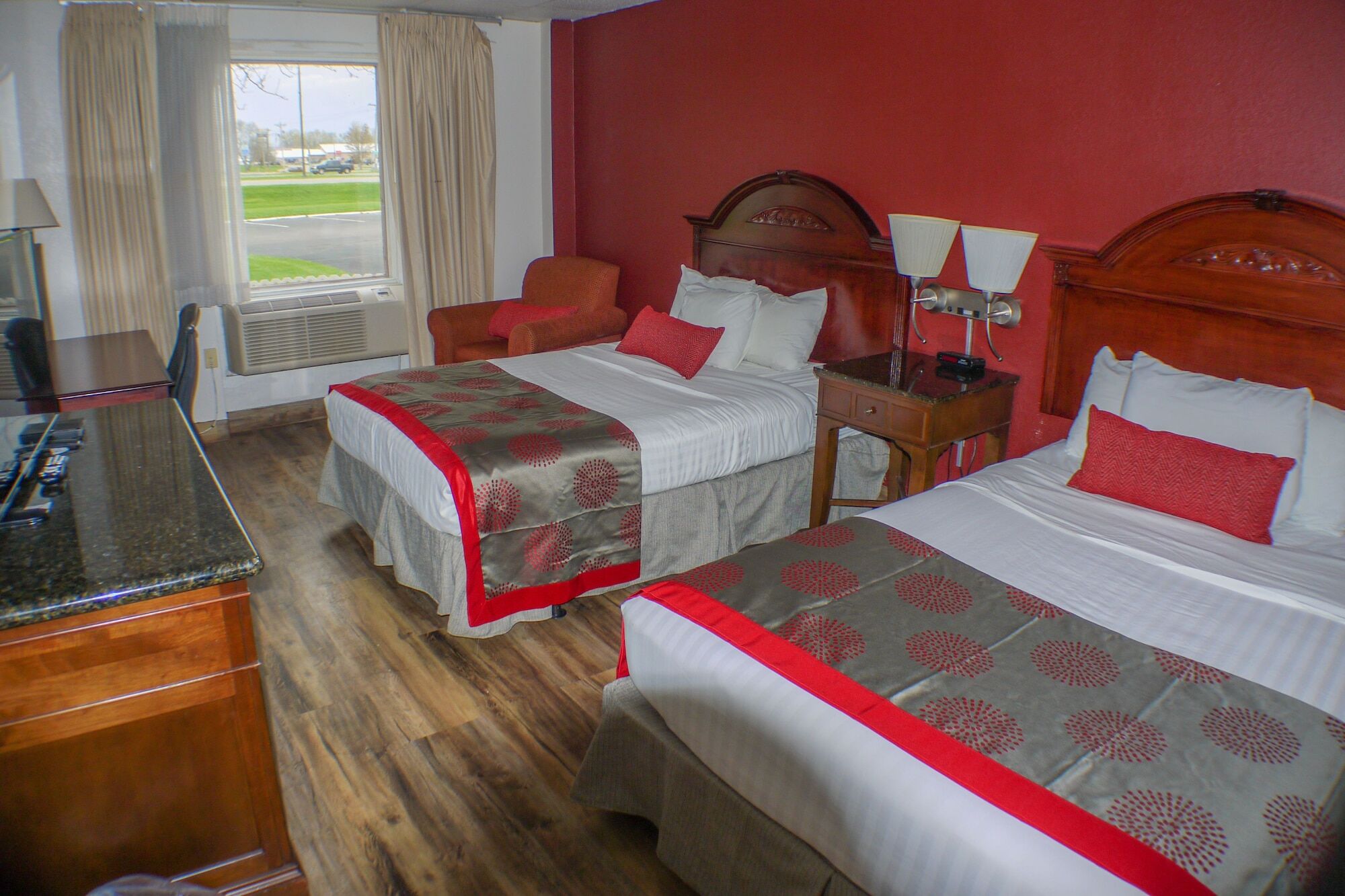 Ramada By Wyndham Albert Lea Exterior photo