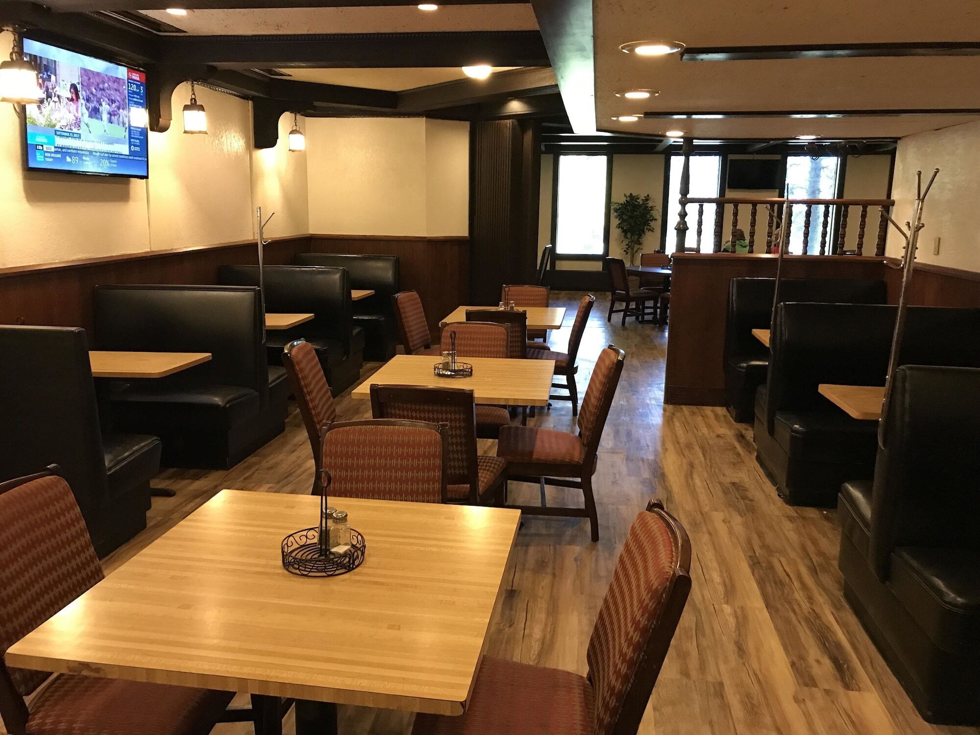 Ramada By Wyndham Albert Lea Exterior photo
